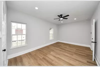 3321 Michigan Street, Baytown, TX 77520 - Photo 17
