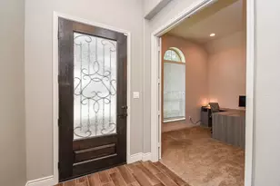9214 Holloway Cliff Ln, Cypress, TX 77433 - Photo 11