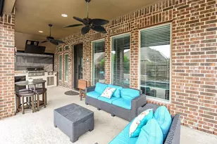 9214 Holloway Cliff Ln, Cypress, TX 77433 - Photo 5