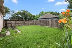 814 Palm Grove Cir, Sugar Land, TX 77498 - Photo 33