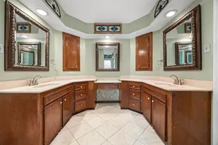 814 Palm Grove Cir, Sugar Land, TX 77498 - Photo 17