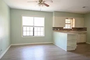 713 Burleson St, Brenham, TX 77833 - Photo 3