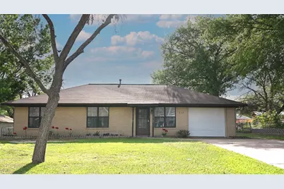713 Burleson Street, Brenham, TX 77833 - Photo 1