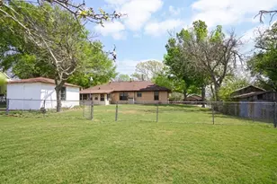 713 Burleson St, Brenham, TX 77833 - Photo 15