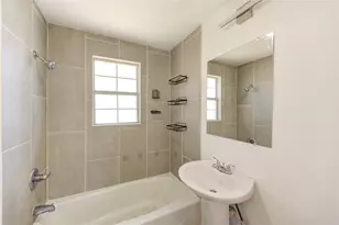 7811 St Louis St, Houston, TX 77028 - Photo 37