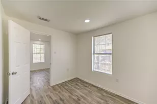 7811 St Louis St, Houston, TX 77028 - Photo 31