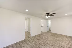 7811 St Louis St, Houston, TX 77028 - Photo 25