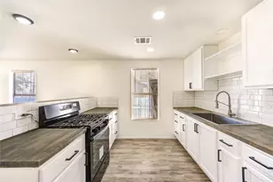 7811 St Louis St, Houston, TX 77028 - Photo 17