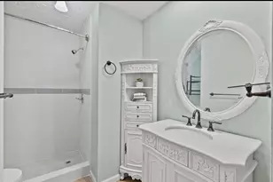 2919 Marlin Ct, League City, TX 77573 - Photo 11