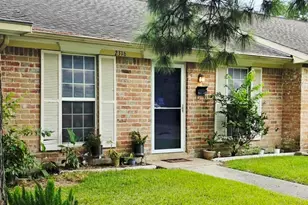 2316 Buchanan Dr, Baytown, TX 77520 - Photo 1