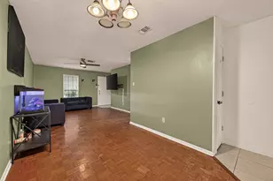 2316 Buchanan Dr, Baytown, TX 77520 - Photo 9