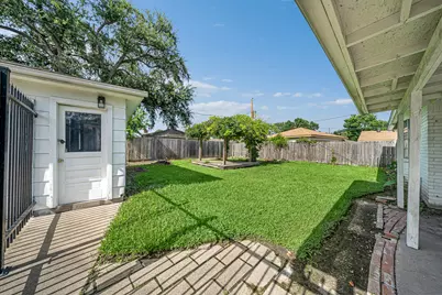 9214 Sharpcrest Street, Houston, TX 77036 - Photo 21