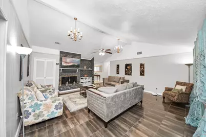12415 Campos Drive, Houston, TX 77065 - Photo 9