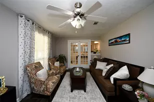 12415 Campos Dr, Houston, TX 77065 - Photo 5