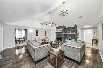 12415 Campos Drive, Houston, TX 77065 - Photo 11