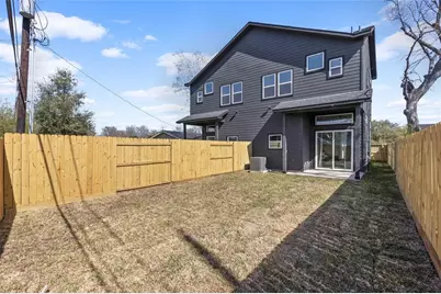 7330 Saint Lo Road #B, Houston, TX 77033 - Photo 23