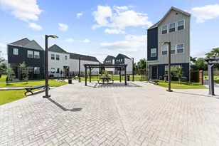 8303 Springwood Crk Ln, Houston, TX 77055 - Photo 25