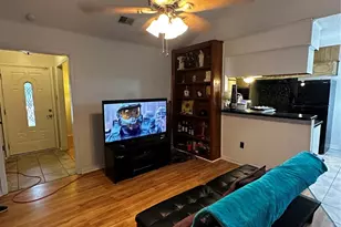 721 Sycamore St, Lake Jackson, TX 77566 - Photo 3