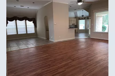 1990 Saint Edmunds Crossing, Dickinson, TX 77539 - Photo 5