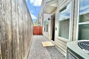 606 Thornton Rd, Houston, TX 77018 - Photo 15