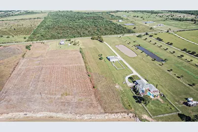 000 W Bayshore Drive, Anahuac, TX 77514 - Photo 5