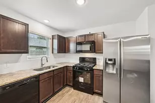 852 Rd 5138, Cleveland, TX 77327 - Photo 7