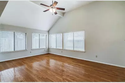 12715 Avenida Vaquero Street, Houston, TX 77077 - Photo 9