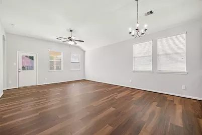 1018 Pleasant Bend, Conroe, TX 77301 - Photo 7