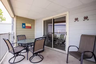 500 N Market St, New Braunfels, TX 78130 - Photo 17