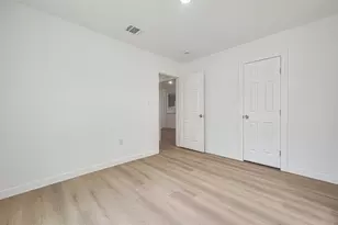 606 Cresline St, Houston, TX 77076 - Photo 11