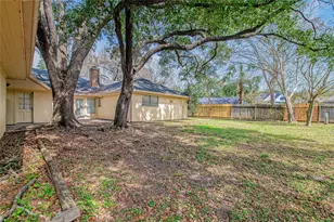 18230 Caprice Ln, Houston, TX 77058 - Photo 37