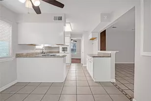 18230 Caprice Ln, Houston, TX 77058 - Photo 19