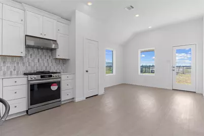 27531 Sunterra Village Drive, Katy, TX 77493 - Photo 11