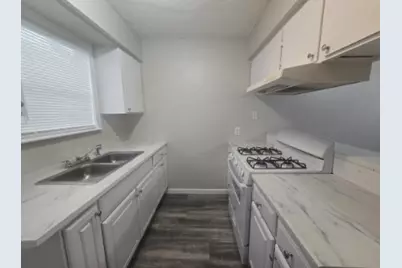 3714 Avenue S #6, Galveston, TX 77550 - Photo 7