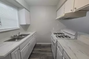 3714 Ave S, Galveston, TX 77550 - Photo 7