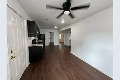 2117 Russell Street, Houston, TX 77026 - Photo 3