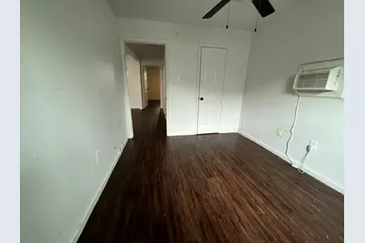 2117 Russell Street, Houston, TX 77026 - Photo 9