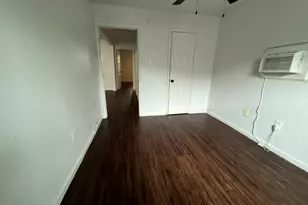 2117 Russell St, Houston, TX 77026 - Photo 9
