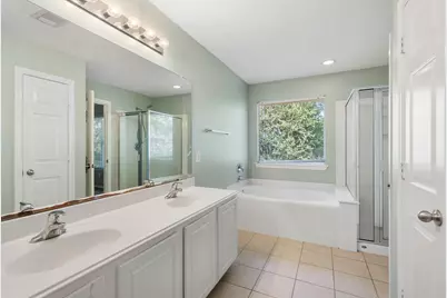 98 E Stedhill Loop, The Woodlands, TX 77384 - Photo 25