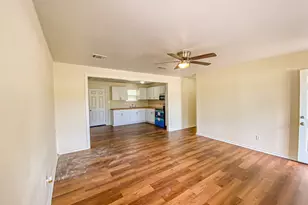 3815 Commerce St, Damon, TX 77430 - Photo 11