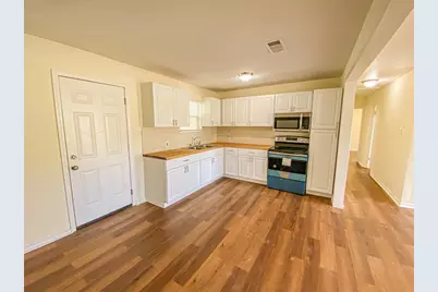 3815 Commerce Street, Damon, TX 77430 - Photo 13