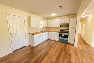 3815 Commerce St, Damon, TX 77430 - Photo 13