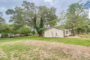 3815 Commerce St, Damon, TX 77430 - Photo 3