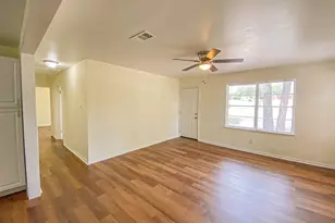 3815 Commerce St, Damon, TX 77430 - Photo 9