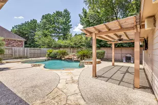 79 W Shale Creek Cir, The Woodlands, TX 77382 - Photo 35