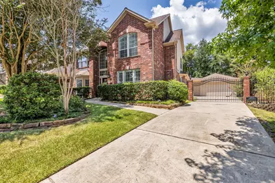 79 W Shale Creek Circle, The Woodlands, TX 77382 - Photo 3