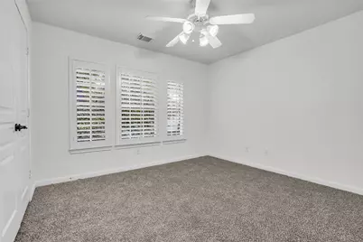 79 W Shale Creek Circle, The Woodlands, TX 77382 - Photo 33