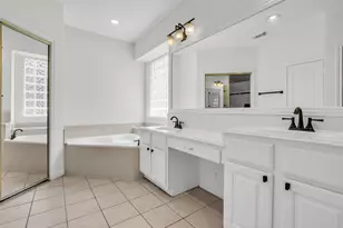 79 W Shale Creek Cir, The Woodlands, TX 77382 - Photo 27