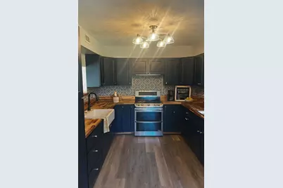 401 Crystal Creek Drive, Livingston, TX 77351 - Photo 11