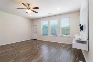 13030 Larriston Ln, Houston, TX 77044 - Photo 15